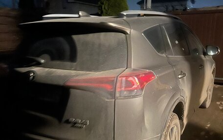 Toyota RAV4, 2017 год, 3 300 000 рублей, 6 фотография