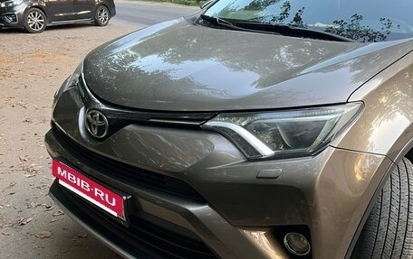 Toyota RAV4, 2017 год, 3 300 000 рублей, 5 фотография