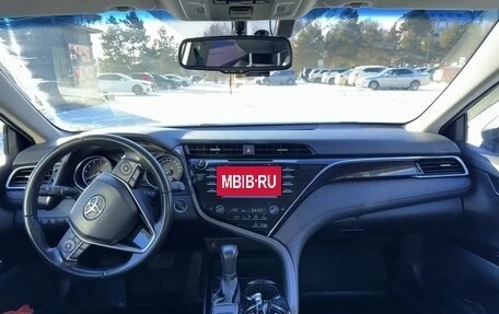 Toyota Camry, 2019 год, 2 890 000 рублей, 5 фотография