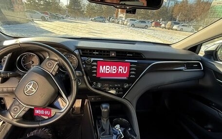 Toyota Camry, 2019 год, 2 890 000 рублей, 6 фотография