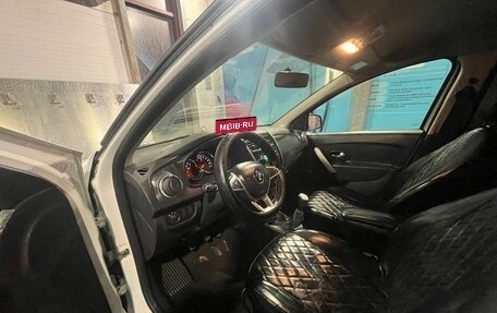 Renault Logan II, 2020 год, 670 000 рублей, 24 фотография