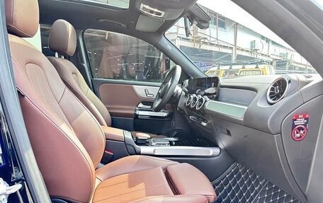 Mercedes-Benz GLB, 2022 год, 2 900 000 рублей, 9 фотография