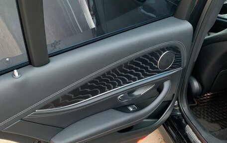 Mercedes-Benz E-Класс, 2019 год, 3 350 000 рублей, 12 фотография