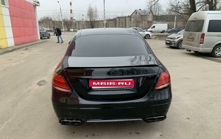 Mercedes-Benz E-Класс, 2019 год, 3 350 000 рублей, 2 фотография