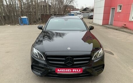 Mercedes-Benz E-Класс, 2019 год, 3 350 000 рублей, 7 фотография