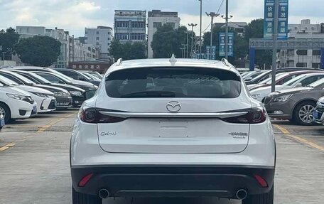 Mazda CX-4, 2021 год, 1 750 000 рублей, 5 фотография