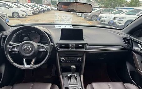 Mazda CX-4, 2021 год, 1 750 000 рублей, 9 фотография