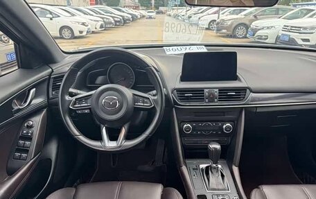 Mazda CX-4, 2021 год, 1 750 000 рублей, 10 фотография