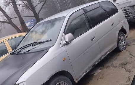 Toyota Gaia, 2002 год, 250 000 рублей, 4 фотография