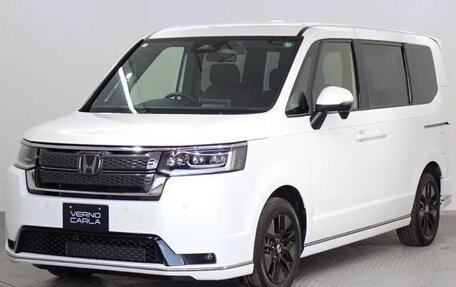 Honda Stepwgn, 2022 год, 2 450 125 рублей, 1 фотография