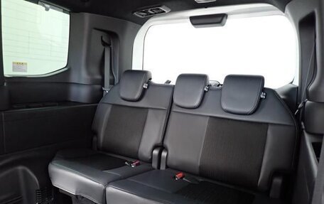 Honda Stepwgn, 2022 год, 2 450 125 рублей, 28 фотография