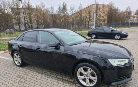 Audi A4, 2018 год, 1 965 000 рублей, 4 фотография