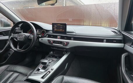 Audi A4, 2018 год, 1 965 000 рублей, 3 фотография