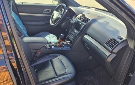 Ford Explorer VI, 2018 год, 3 350 000 рублей, 13 фотография