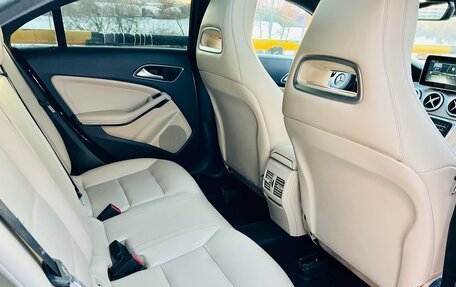 Mercedes-Benz CLA, 2015 год, 1 499 000 рублей, 24 фотография