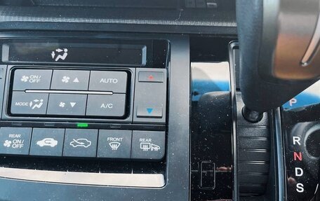 Honda Stepwgn IV, 2017 год, 1 750 000 рублей, 17 фотография