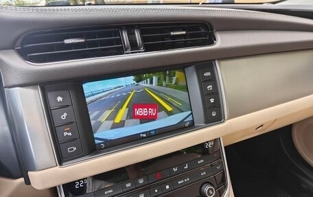 Jaguar XF II, 2016 год, 2 200 000 рублей, 17 фотография