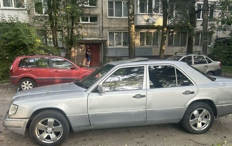 Mercedes-Benz E-Класс, 1993 год, 100 000 рублей, 4 фотография