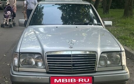 Mercedes-Benz E-Класс, 1993 год, 100 000 рублей, 2 фотография