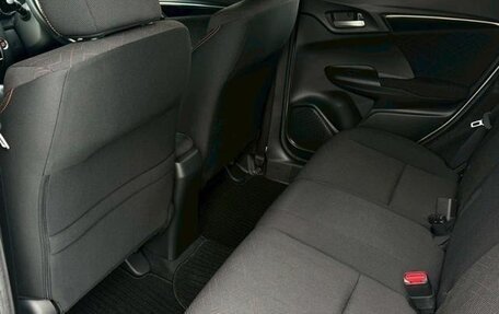 Honda Fit III, 2015 год, 698 000 рублей, 17 фотография