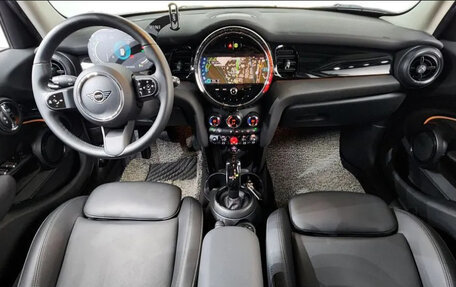 MINI Hatch, 2022 год, 2 970 000 рублей, 7 фотография