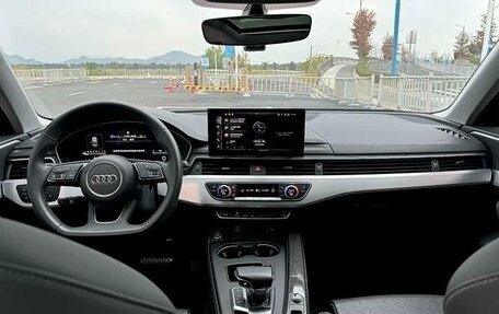 Audi A4, 2022 год, 2 350 333 рублей, 6 фотография