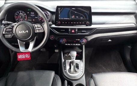 KIA K3, 2023 год, 2 200 000 рублей, 5 фотография