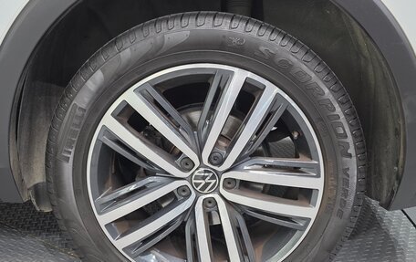 Volkswagen Tiguan II, 2022 год, 3 280 000 рублей, 7 фотография