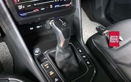 Volkswagen Tiguan II, 2022 год, 3 280 000 рублей, 10 фотография