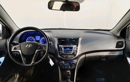 Hyundai Solaris II рестайлинг, 2015 год, 989 000 рублей, 8 фотография