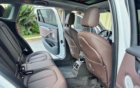 BMW X1, 2022 год, 1 750 000 рублей, 4 фотография