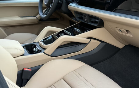 Porsche Cayenne III, 2025 год, 16 400 000 рублей, 12 фотография