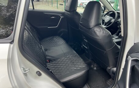 Toyota RAV4, 2020 год, 3 500 000 рублей, 17 фотография