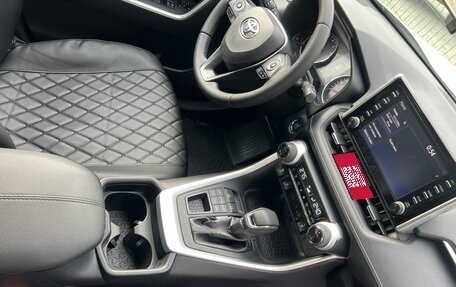 Toyota RAV4, 2020 год, 3 500 000 рублей, 29 фотография