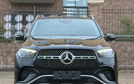 Mercedes-Benz GLE, 2025 год, 9 300 000 рублей, 2 фотография