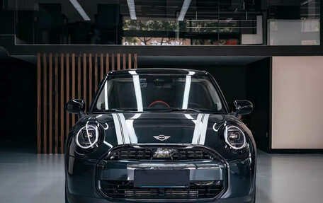 MINI Hatch, 2025 год, 4 330 000 рублей, 2 фотография