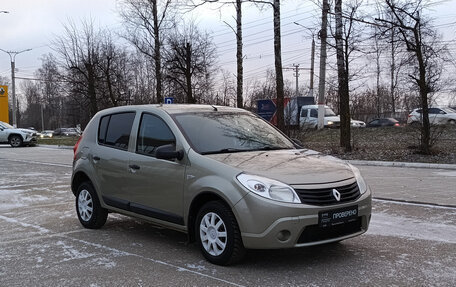 Renault Sandero I, 2013 год, 500 000 рублей, 3 фотография