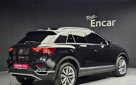 Volkswagen T-Roc I, 2021 год, 2 230 000 рублей, 3 фотография