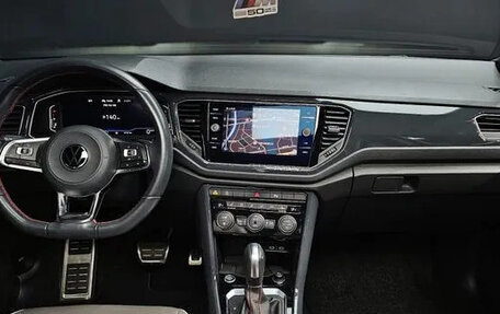 Volkswagen T-Roc I, 2021 год, 2 230 000 рублей, 5 фотография