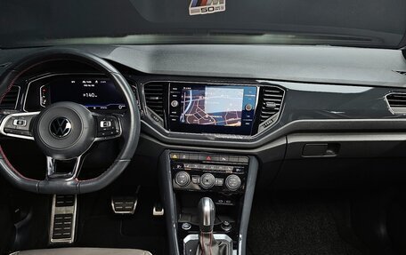 Volkswagen T-Roc I, 2021 год, 2 230 000 рублей, 14 фотография