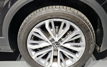 Volkswagen T-Roc I, 2021 год, 2 230 000 рублей, 15 фотография