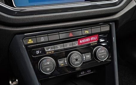 Volkswagen T-Roc I, 2021 год, 2 230 000 рублей, 10 фотография