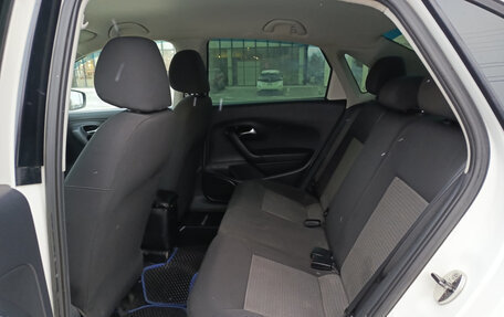 Volkswagen Polo VI (EU Market), 2011 год, 650 000 рублей, 16 фотография