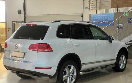 Volkswagen Touareg III, 2012 год, 2 059 900 рублей, 4 фотография