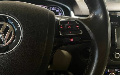 Volkswagen Touareg III, 2012 год, 2 059 900 рублей, 9 фотография