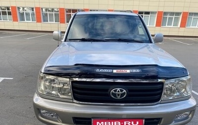 Toyota Land Cruiser 100 рестайлинг 2, 2006 год, 1 870 000 рублей, 1 фотография