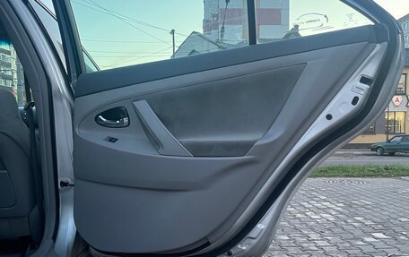 Toyota Camry, 2010 год, 1 290 000 рублей, 17 фотография