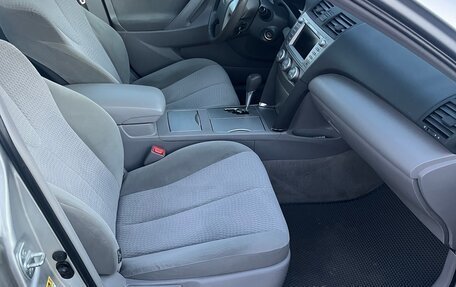 Toyota Camry, 2010 год, 1 290 000 рублей, 20 фотография