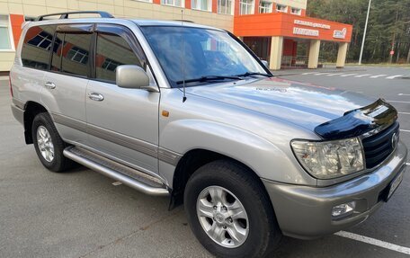 Toyota Land Cruiser 100 рестайлинг 2, 2006 год, 1 870 000 рублей, 2 фотография