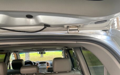 Toyota Land Cruiser 100 рестайлинг 2, 2006 год, 1 870 000 рублей, 8 фотография